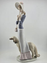 Rare Retired LLADRO 1537 Stepping Out Lady W Dog. Mint Condition. No Chips.