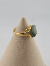 Vintage 14K Solid Gold Green Jade Cabochon Ring Elegant Open Gallery 4.9g