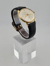 Rare Men's wristwatch Studio Made by Vulcain 60s Gold-Plated Swiss Made. Working
