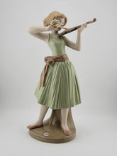 RARE Vintage TENGRA Spain Porcelain Violinist Figurine 10.5" tall MINT Cond.