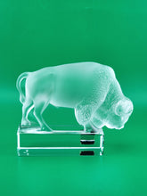 VINTAGE LALIQUE BUFFALO BISON PAPERWEIGHT FIGURINE FRANCE SIGNED. VG CONDITION