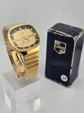 VINTAGE Gold ORIS AUTOMATIC SWISS VINTAGE STAR CRYSTAL 21 Jewels Day & date.