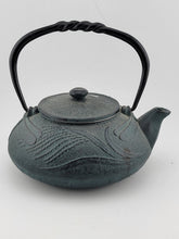 Vintage Kotobuki Black Cast Iron Dragonfly Teapot with Strainer and Trivet Japan