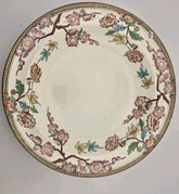 Rare Antique Set of 4 1882 & 83 Wedgwood Queensware dinner plates. VG Condition