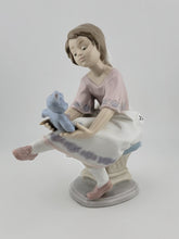 LLADRO PORCELAIN FIGURINE #7620 "BEST FRIEND" Girl with Teddy Bear VINTAGE SPAIN