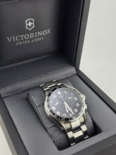 Victorinox Swiss Army Sapphire Chronograph Mens Watch w Box & Links. New Battery