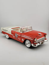 ERTL COLLECTIBLES AMERICAN MUSCLE 1955 CHEVY CONVERTIBLE INDY PACE CAR 1:18 1998