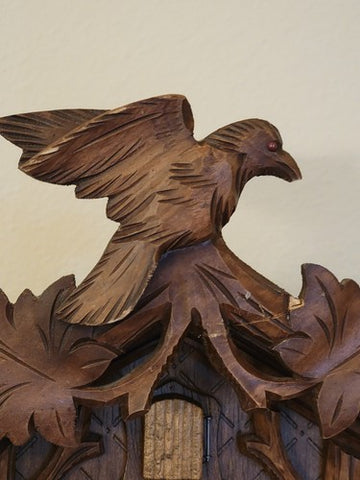 Vintage Collectible Germany 1 Day Black Forest Cuckoo Clock W Woulf Theme. Works