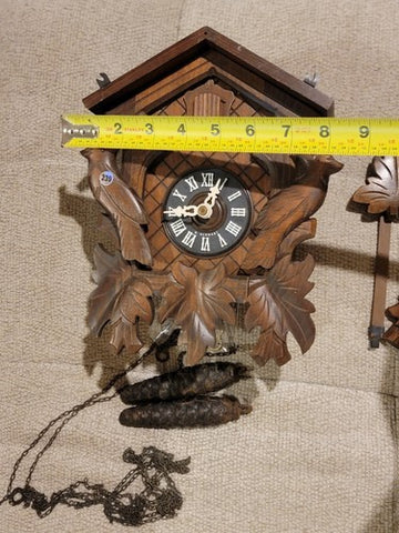Vintage Collectible Germany 1 Day Black Forest Cuckoo Clock Bird & Leafs. Works