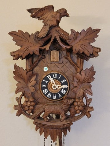 Vintage Collectible Germany 1 Day Black Forest Cuckoo Clock W Woulf Theme. Works