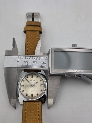 VINTAGE ULTRA-RARE MILUS MANUAL 17 JEWELS WATCH SWISS MADE INCABLOC 1960s. WORKS