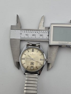 Rare Collectible Vintage HELBROS Invincible St. Steel Day Date Mens Watch. Works