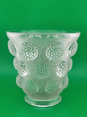 BEAUTIFUL ANTIQUE 1930 EXQUISITE LARGE VERLYS FRENCH BERRY VASE W LEAF SCROLLING