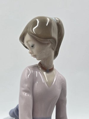 Lladró #7622 “Basket of Love” Girl with Flowers Porcelain Figurine Spain W Box.