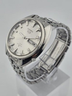 Vintage Seiko 5 DX 6106-8131 25 J Automatic 37mm Day Date JDM. Working.