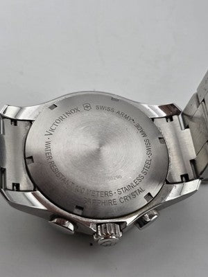 Victorinox Swiss Army Sapphire Chronograph Mens Watch w Box & Links. New Battery