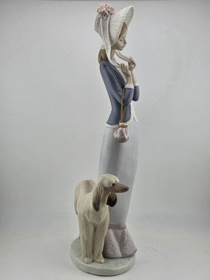Rare Retired LLADRO 1537 Stepping Out Lady W Dog. Mint Condition. No Chips.