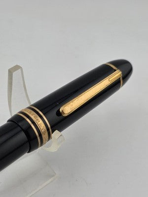 Montblanc 149 Fountain Pen, Tri-color 18C Broad Nib, late 1960s-Exc Condition