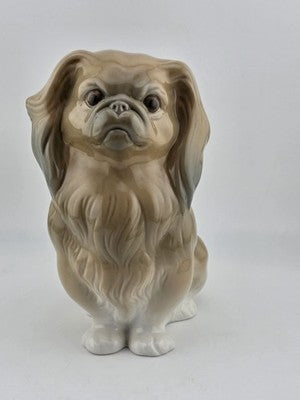 Beautiful Retired Lladro Figurine Titled PEKINESE, Number 4641, MINT Condition