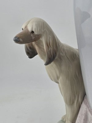 Rare Retired LLADRO 1537 Stepping Out Lady W Dog. Mint Condition. No Chips.