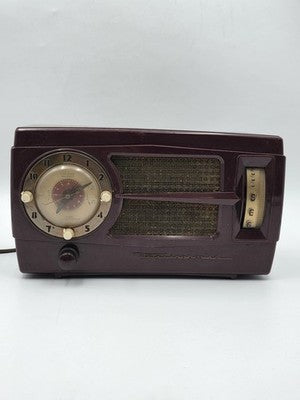 Vintage 1950s Westinghouse H-355T5 Tube Radio Telechron Alarm Clock Maroon. Read