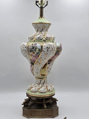 Vintage Italian Capodimonte Hand-Painted Porcelain Table Lamp W Metal Base.