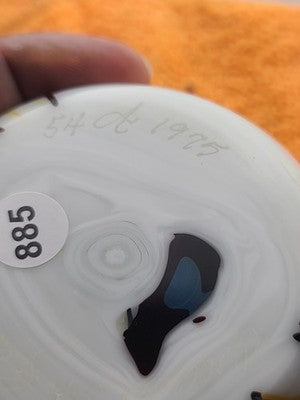 VINTAGE ORIENT & FLUME STUDIO ART GLASS PAPERWEIGHT PEARL + 3 BLUE FLOWERS 1975