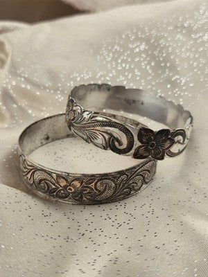 Vintage Pair Sterling Silver 925 Floral Engraved Bangle Bracelets 81g 8.5" Cuff