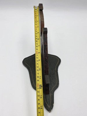 Rare Pair Antique 19th C Americana Folk Art Painted Wooden Parrot Wall Brackets