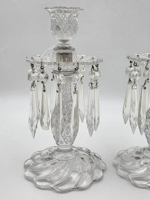 VINTAGE DUNCAN MILLER AMERICAN SANDWICH PAIR CANDLESTICKS W/BOBECHES AND PRISMS