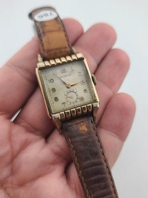 Vintage Classic Mens Deco 1950's 17j BENRUS 10K Gold Filled Dress Watch. Works