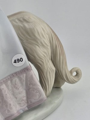 Rare Retired LLADRO 1537 Stepping Out Lady W Dog. Mint Condition. No Chips.