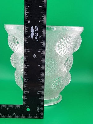 BEAUTIFUL ANTIQUE 1930 EXQUISITE LARGE VERLYS FRENCH BERRY VASE W LEAF SCROLLING