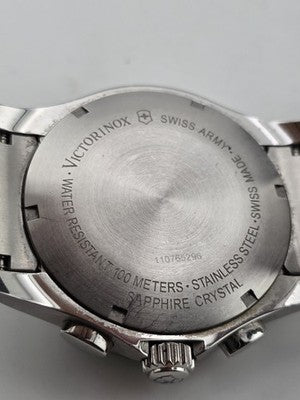 Victorinox Swiss Army Sapphire Chronograph Mens Watch w Box & Links. New Battery