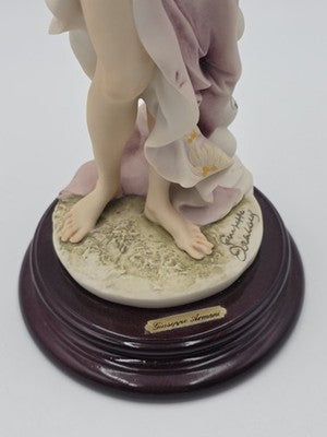Giuseppe Armani Florence "Flora" 212C 1994 Hand Signed Porcelain Figurine w/ Box