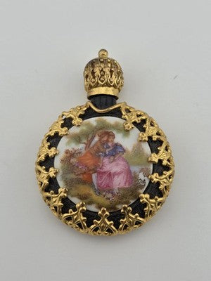 Vintage Miniature Perfume/Snuff Bottle Gilt Filigree Romantic Courting Scene