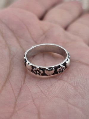Vintage James Avery Retired Sterling Silver Hearts & Flowers Ring Size 7.