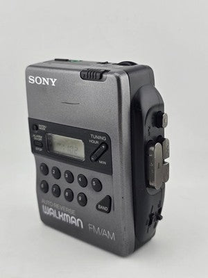 Sony Walkman WM-FX40.  Tape Player With Auto Reverse, AM/FM Presets Japan Made