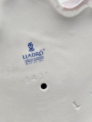 Vtg 1983 Lladro The Debutante #1431 Lady in Hat Figurine Retired W Original  Box