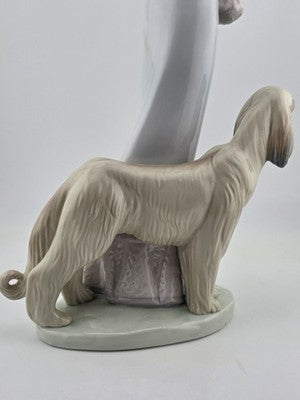 Rare Retired LLADRO 1537 Stepping Out Lady W Dog. Mint Condition. No Chips.