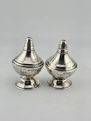 VINTAGE MEXICO STERLING SILVER SALT & PEPPER SHAKER SET  35 Grams. NOT WEIGHTED