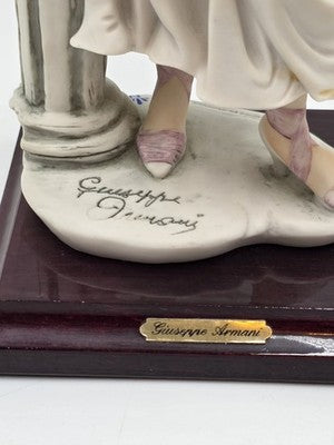 Giuseppe Armani Capodimonte Figurine Sophia W Puppy Porcelain Sculpture 0636C