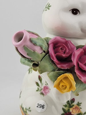 Royal Albert Old Country Roses Porcelain Bunny Rabbit Teapot Decoration VG Cond.