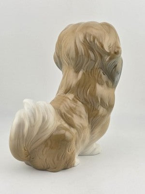 Beautiful Retired Lladro Figurine Titled PEKINESE, Number 4641, MINT Condition