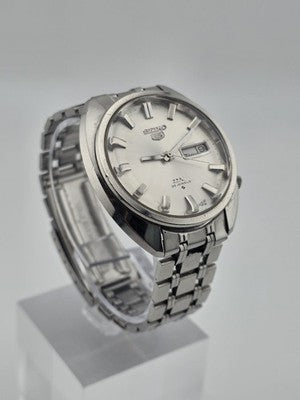 Vintage Seiko 5 DX 6106-8131 25 J Automatic 37mm Day Date JDM. Working.
