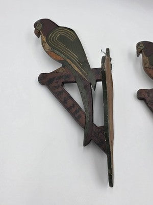 Rare Pair Antique 19th C Americana Folk Art Painted Wooden Parrot Wall Brackets
