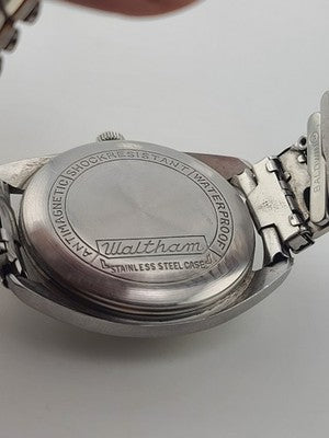 Vtg Waltham Men's Automatic Self-winding Watch 17 Jewels Date 2 tone Hands Runs