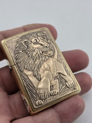 Vintage 1994 Collectible Barrett Smythe Design "LION" Brass Zippo Lighter. Works