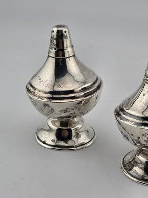 VINTAGE MEXICO STERLING SILVER SALT & PEPPER SHAKER SET  35 Grams. NOT WEIGHTED