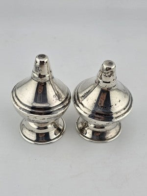 VINTAGE MEXICO STERLING SILVER SALT & PEPPER SHAKER SET  35 Grams. NOT WEIGHTED